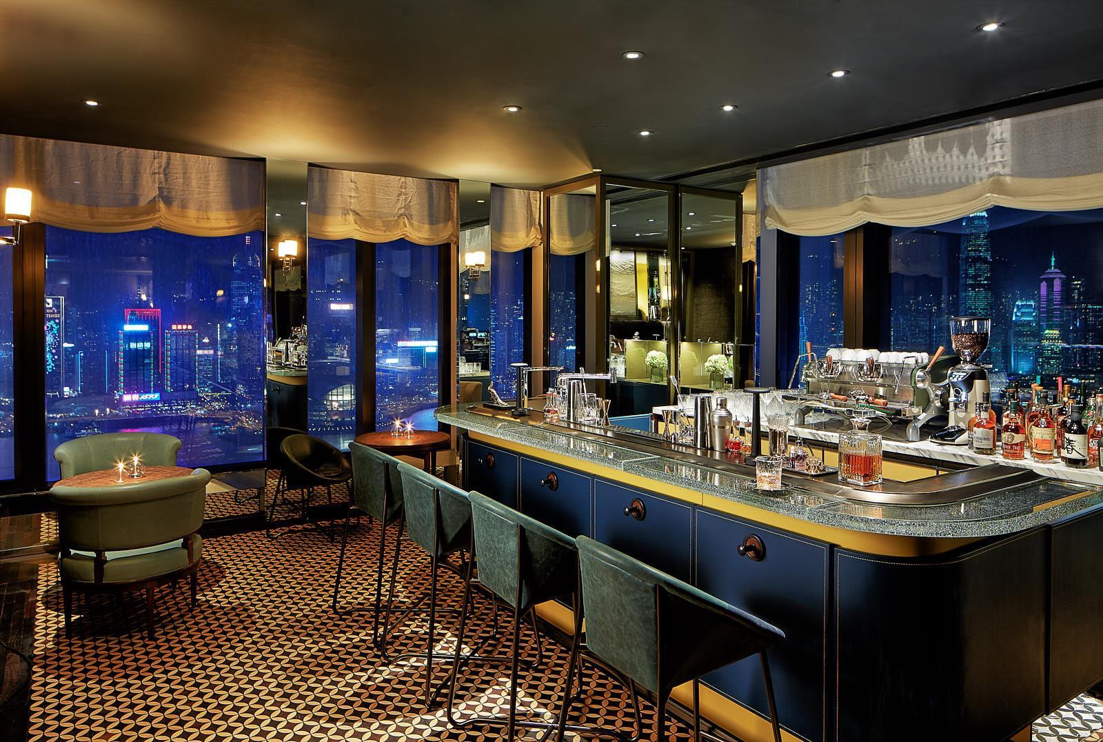 about01.jpg